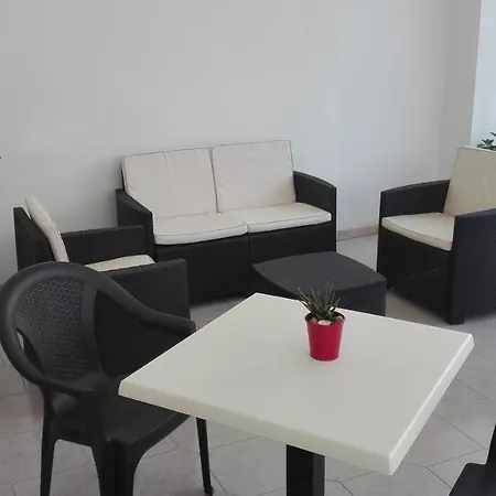 Kali Nitta Salento Oda ve Kahvaltı